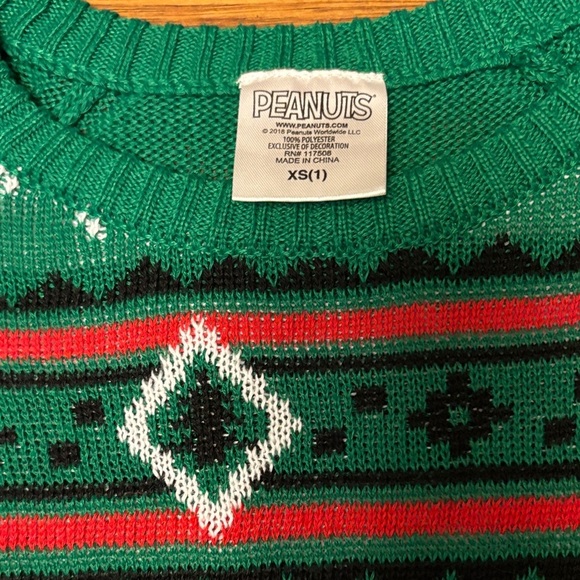 Peanuts Festive Green Snoopy Christmas Sweater Women’s XS - Picture 3 of 5